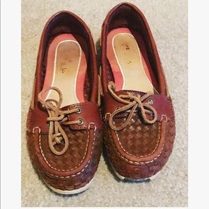 Sperry leather boat shoes sized 9